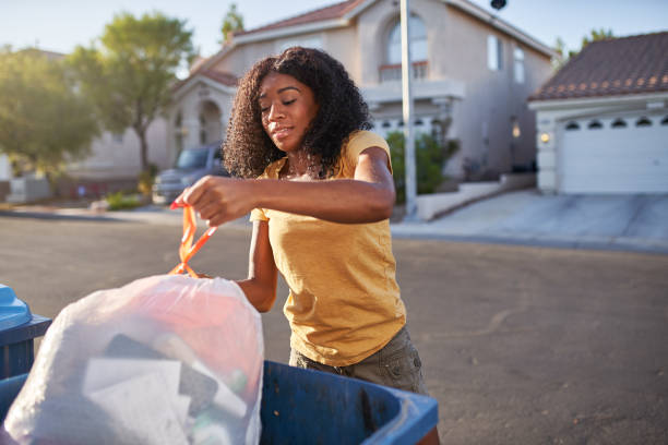 Best Commercial Junk Removal  in Milan, OH